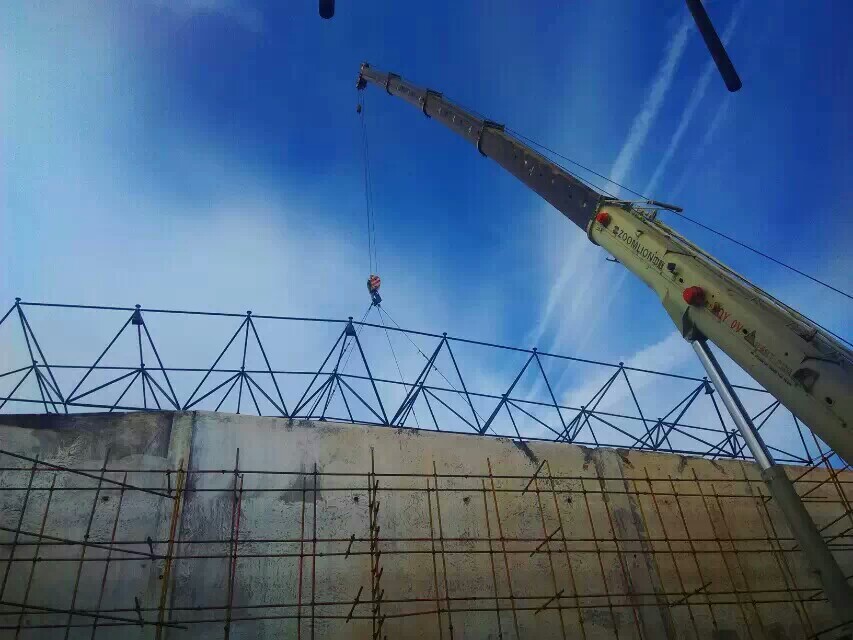 信阳食堂网架结构工程